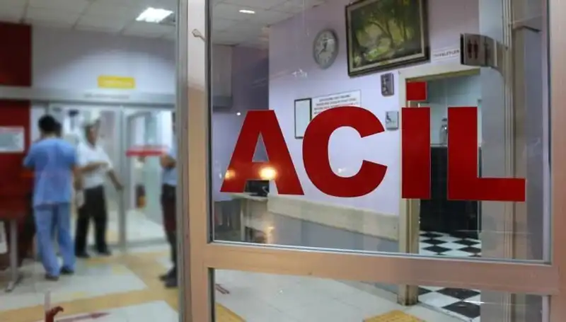 Fabrikada Patlayan Yangın: İki İşçi Hastanelik Oldu, Olayın Nedenleri Araştırılacak