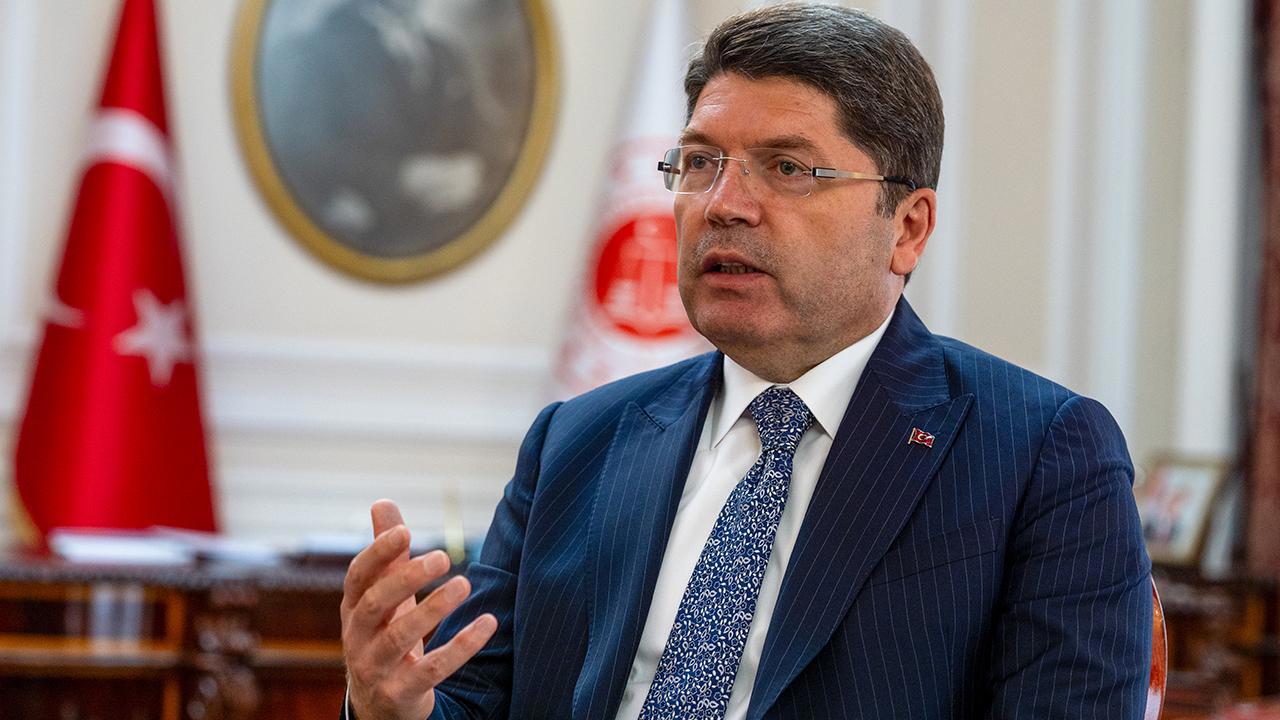 Adalet Bakanı Tunç, 'korsan metin' yayınlanmasına tepki gösterdi