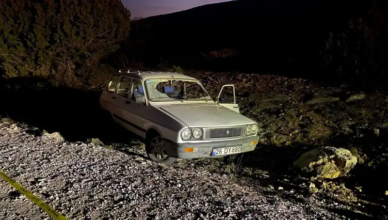 Afyonkarahisar'da Devrilen Araçta Feci Kaza: Sürücü Hayatını Kaybetti