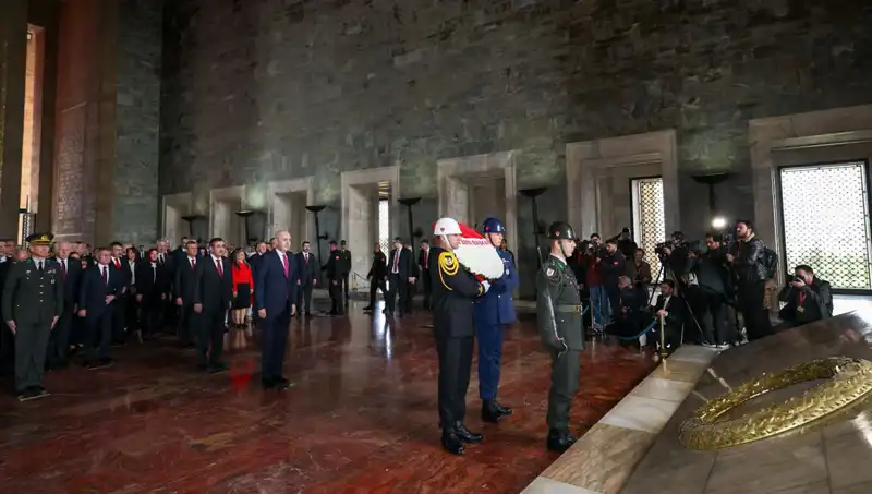 Anıtkabir'de Devlet Erkanının Buluşması: Tarihi Anlar Yaşandı