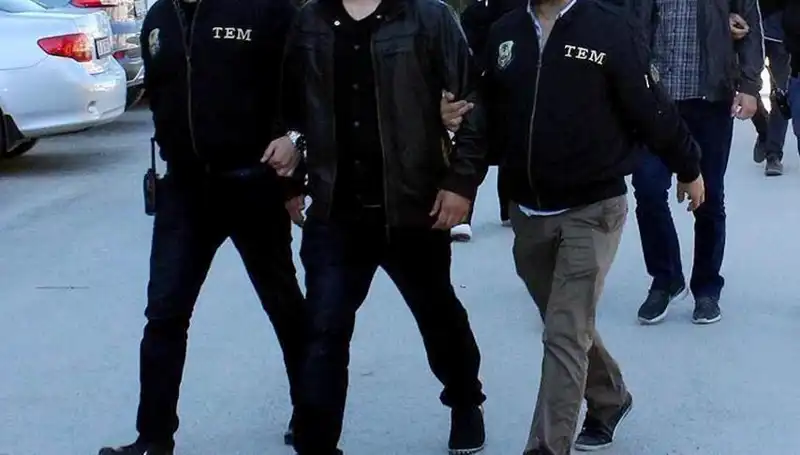 İstanbul'da Terör Operasyonu: 14 Şüpheli Gözaltına Alındı!