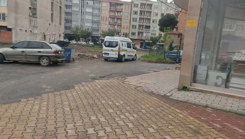 4. Kattan Düşen Kadın Hastaneye Kaldırıldı: Tehlikeli Olayın Ayrıntıları