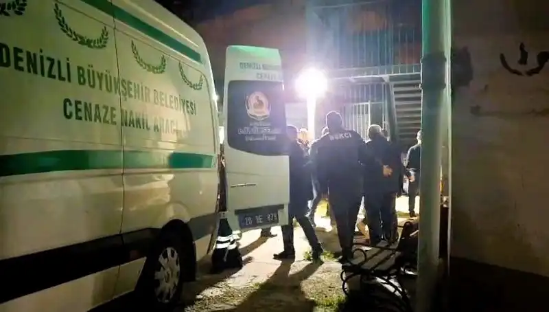 Besicinin Korkunç Ölümü: Yem Karma Makinesine Düşerek Can Verdi