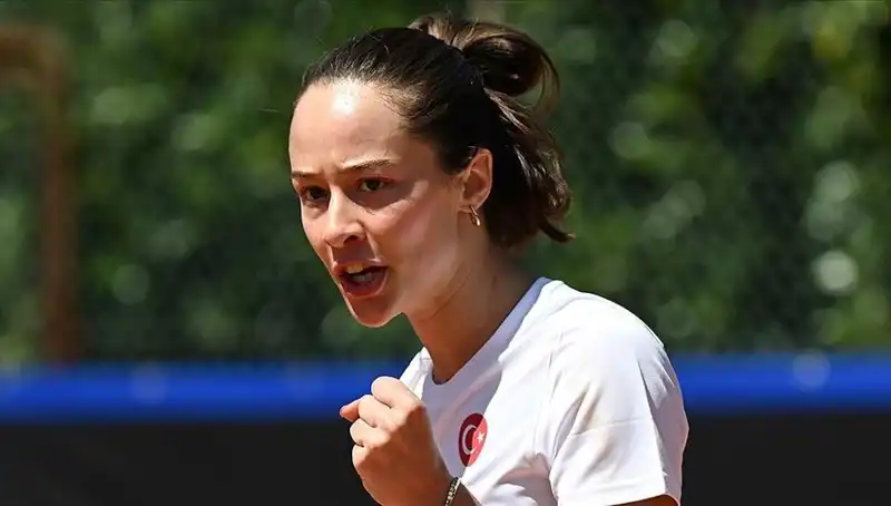 Milli Tenisçi Zeynep Sönmez, Finalde Şampiyonluk için Mücadele Edecek