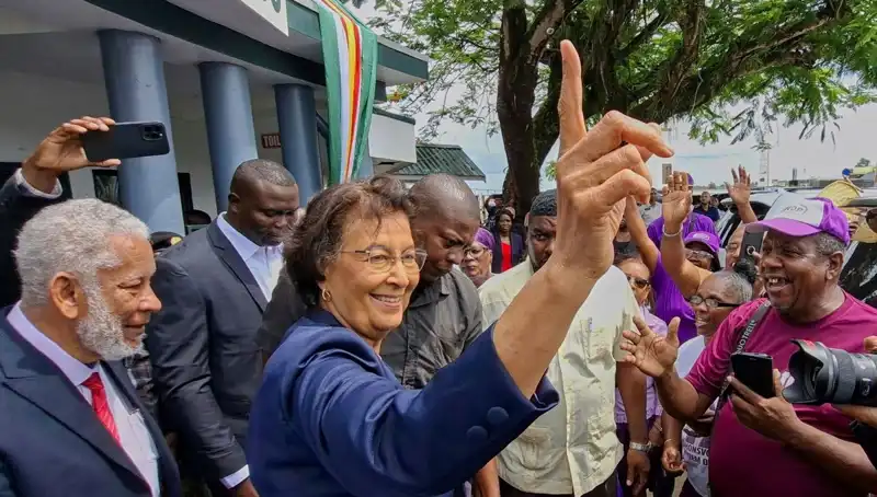 Surinam Tarihinde İlk Kadın Devlet Başkanı Seçildi: Değişimin Sembolu