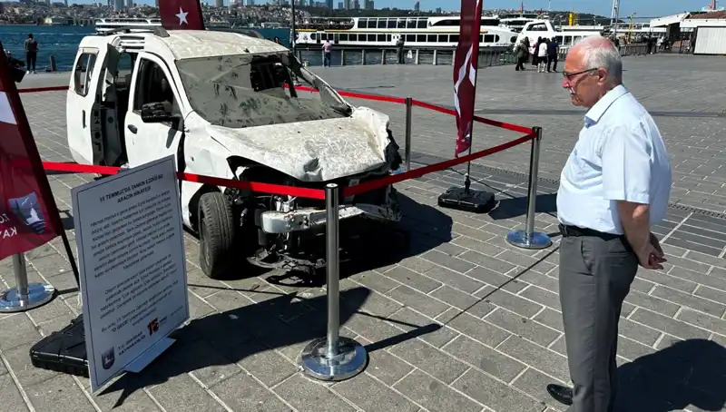 15 Temmuz'un Acı İzleri: Tankın Ezdiği Otomobiller Sergisi Açıldı
