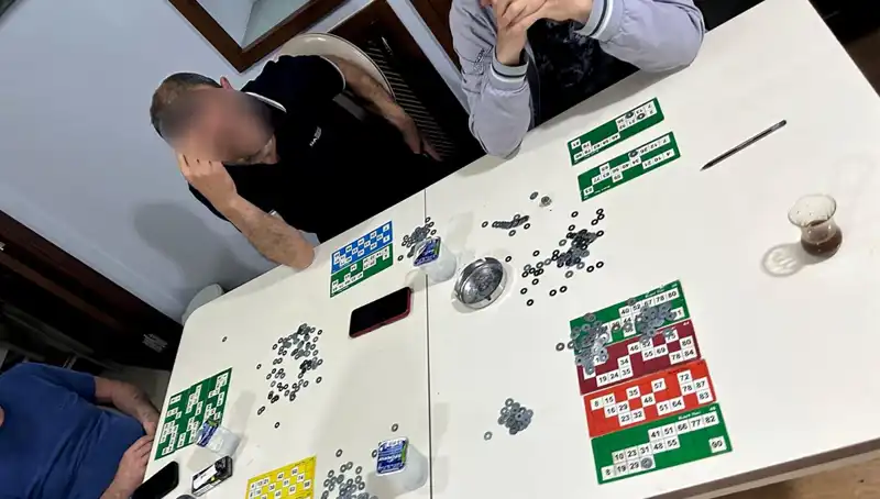 TikTok Canlı Yayını Gözaltı ile Sonlandı: 22 Kişi Suçüstü Yakalandı