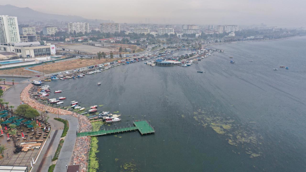 İzmir Körfezi'ndeki Kirlilik Skandalı!