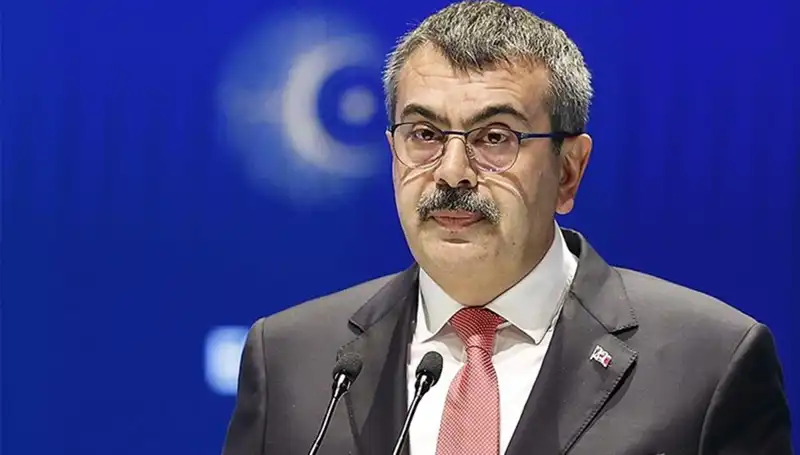 Uzaktan Eğitim Bayramda Geliyor: Bakan Tekin'den Öğretmenlere Müjdeli Haber
