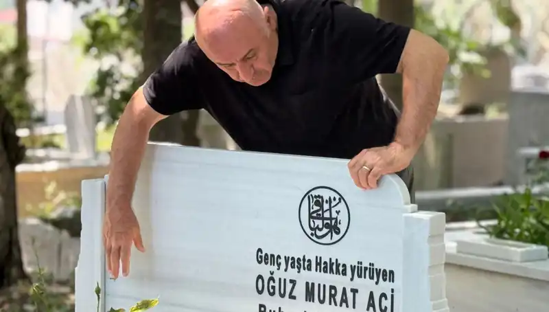 Aci Ailesinin Babalar Günü: Kaybettiğimiz Sevgili Babaya Duyulan Özlem