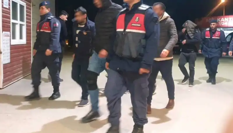 Bağ Evinde Uyuşturucu Partisi: Baskın ve Şok Edici Detaylar