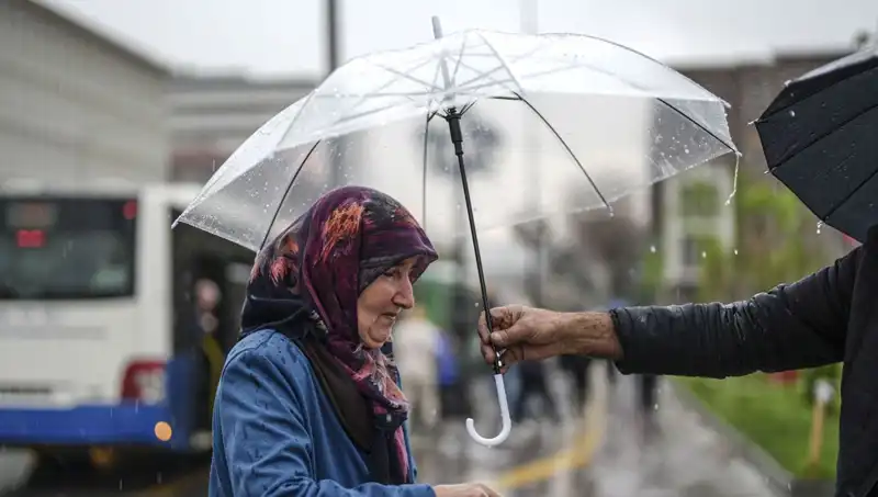 Tüm Yurtta Gök Gürültülü Sağanak: Bugün Hava Durumu Ne Getiriyor?