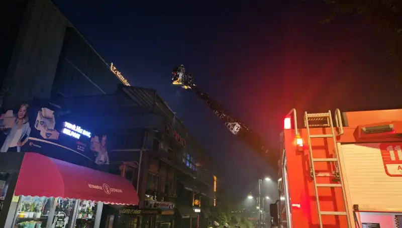Beşiktaş'ta 3 Katlı Restoranda Yangın Paniği: Detaylar Ortaya Çıktı