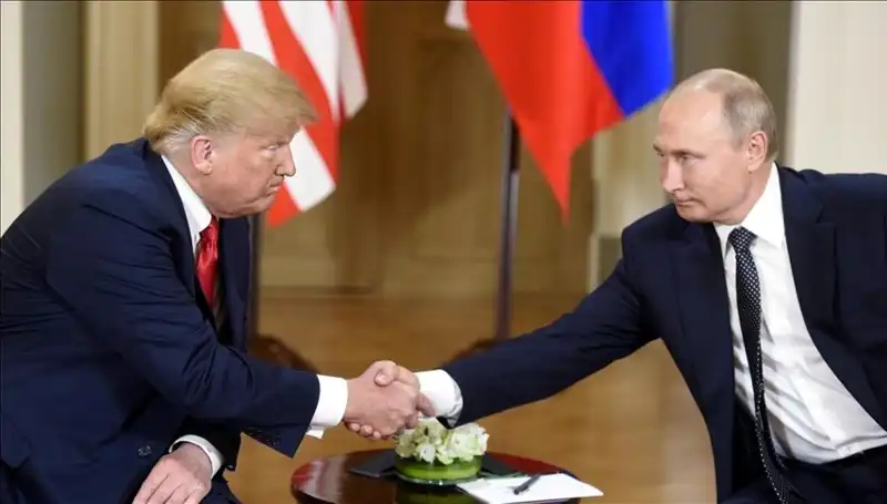 Putin'den Ortaklık Mesajı: Trump ile İletişime Açığız
