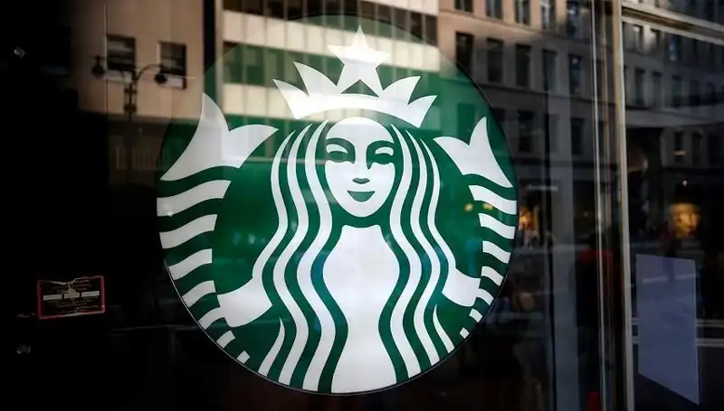 Starbucks Küresel Satışlarında Beklenmedik Düşüş: Nedenler ve Gelecek Öngörüleri