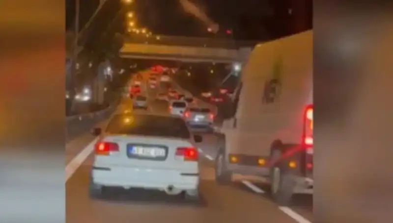 Tuzla'da Makas Terörü: Kaçan Sürücü Yakalandı ve Tutuklandı