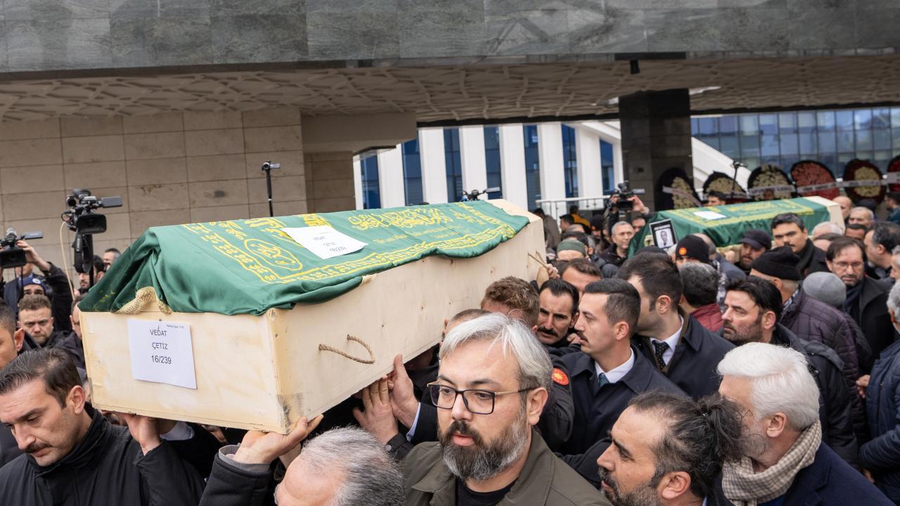 Bolu'da Faciada Hayatını Kaybedenler Son Yolculuğuna Uğurlandı