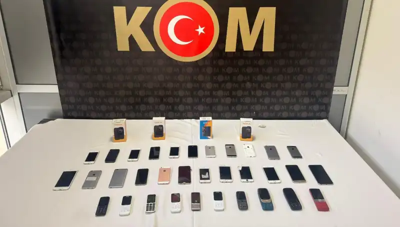 Gümrük Kaçağı Cep Telefonları: 37 Alet Ele Geçirildi, Kimler Hedef Alındı?