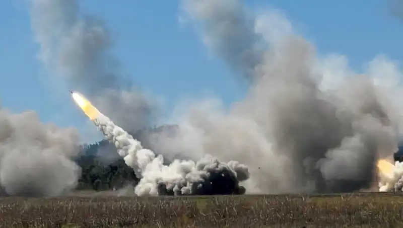 Avustralya'nın En Büyük Askeri Tatbikatı: HIMARS İle Gerçekleştirilen İlk Atış Heyecan Yarattı