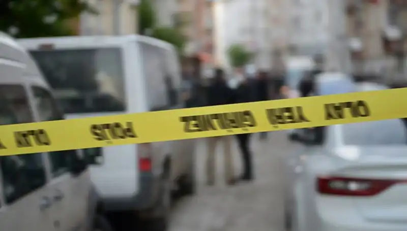 : Kanlı Kavga: Satır ve Bıçak Kullanılarak Yapılan Aksiyonda 1 Ölü, 1 Yaralı