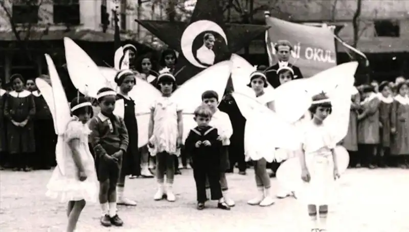 23 Nisan: Ulusal Egemenlik Bayramı'nın Tarihçesi ve Önemi