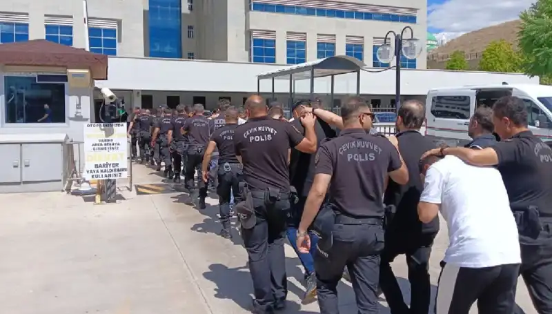 Ankara'da Haraç Çetesi Çökertildi: Avukatların da İçinde Olduğu Skandal!