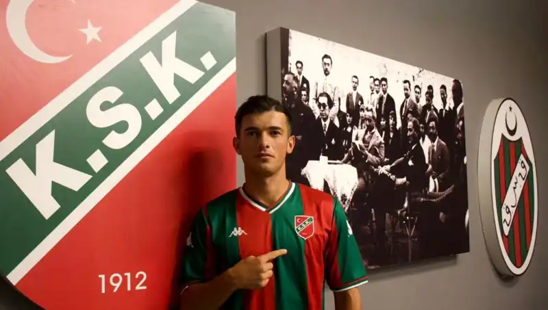 Karşıyaka'da Transfer Harekatı: Yeni Yüzler Takıma Katılıyor!