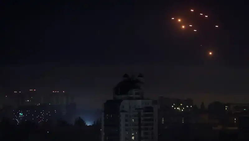 Rusya’nın Kiev’e Hava Saldırısı ve Sumi’deki Tahliyeler Yeni Bir Tehdit Mi?